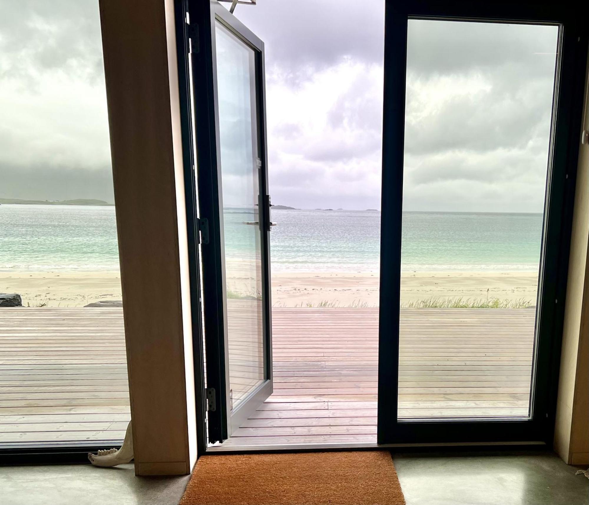 Exclusive Beach House Ramberg - Your Private Oasis Экстерьер фото